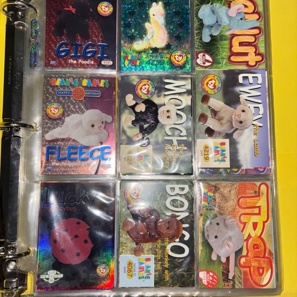 TY Beanie Babies Official Collector's binder from 1998 With 270+ Series 2 Cards - Picture 10 of 12